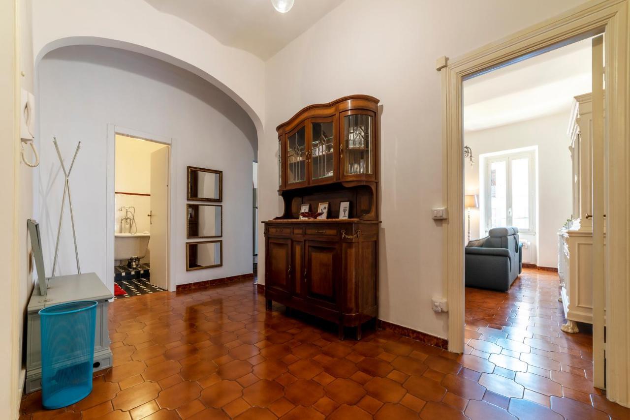 Santa Maria Maggiore Roomy And Bright Flat Rome Bagian luar foto