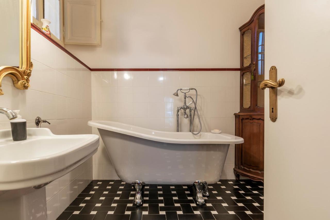 Santa Maria Maggiore Roomy And Bright Flat Rome Bagian luar foto