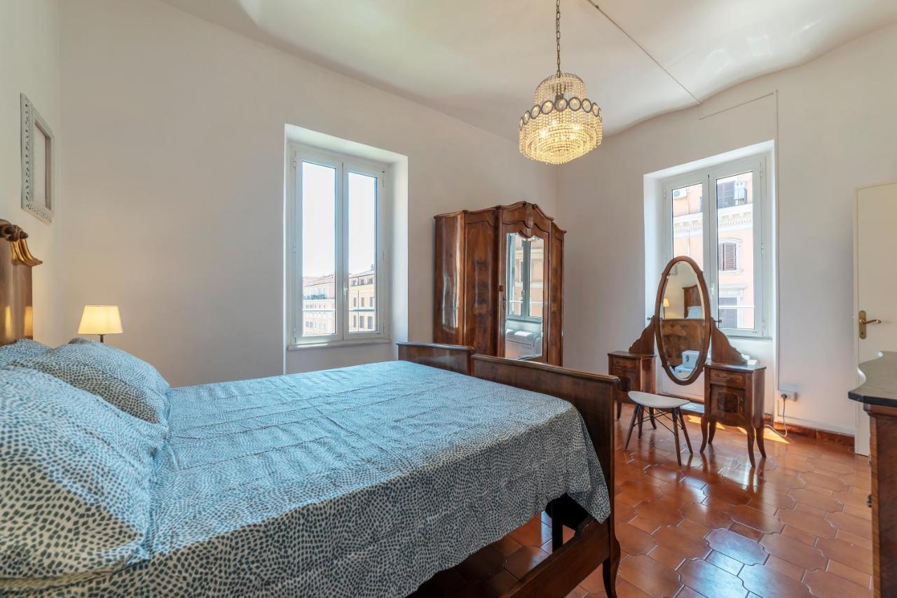 Santa Maria Maggiore Roomy And Bright Flat Rome Bagian luar foto