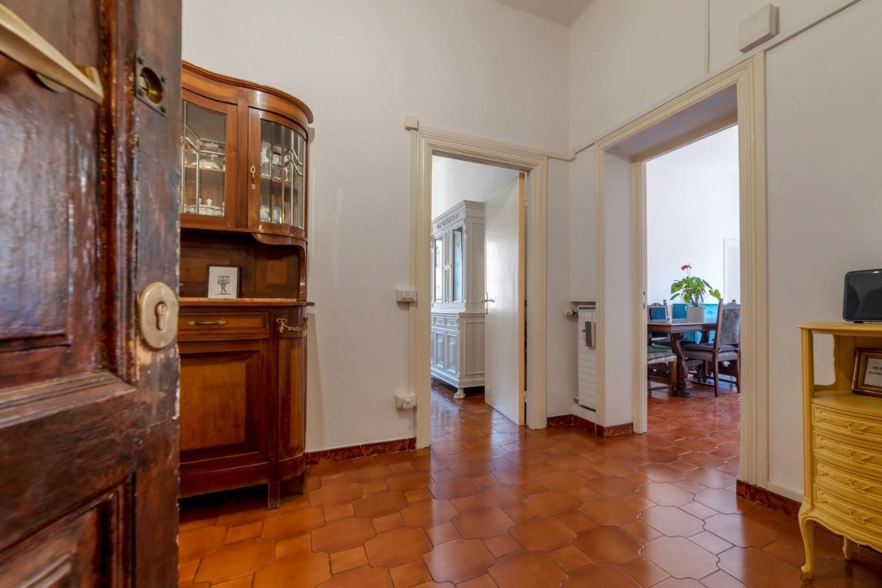 Santa Maria Maggiore Roomy And Bright Flat Rome Bagian luar foto