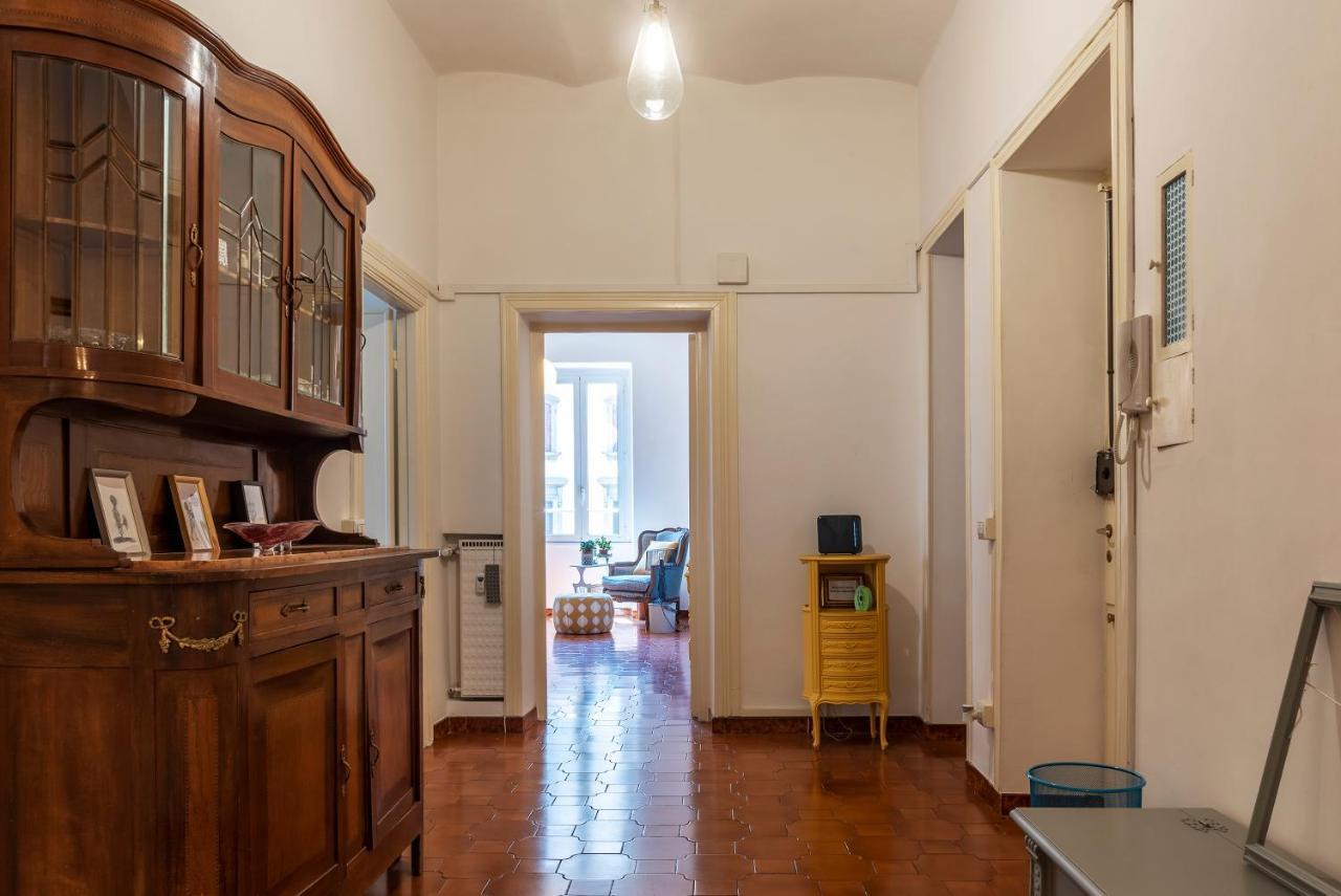 Santa Maria Maggiore Roomy And Bright Flat Rome Bagian luar foto